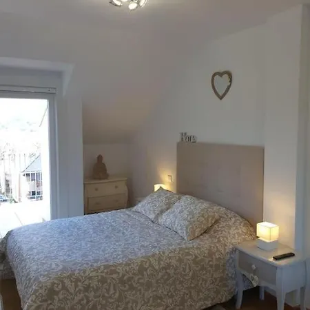 Nuevo De Dos Plantas Appartamento *